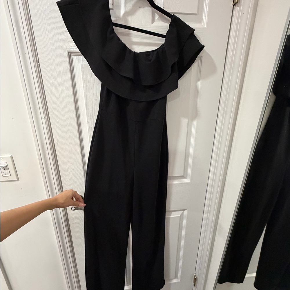Off shoulder Elegant Black Ruffled Jumpsuit